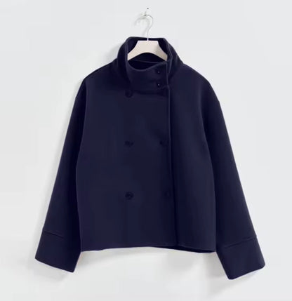 Damska krótka kurtka ze stójką i zapięciem na guziki-Jacket for women-Olave