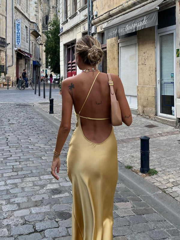 Damska satynowa sukienka maxi na jedno ramię z rozcięciem-Maxi Dress-Olave