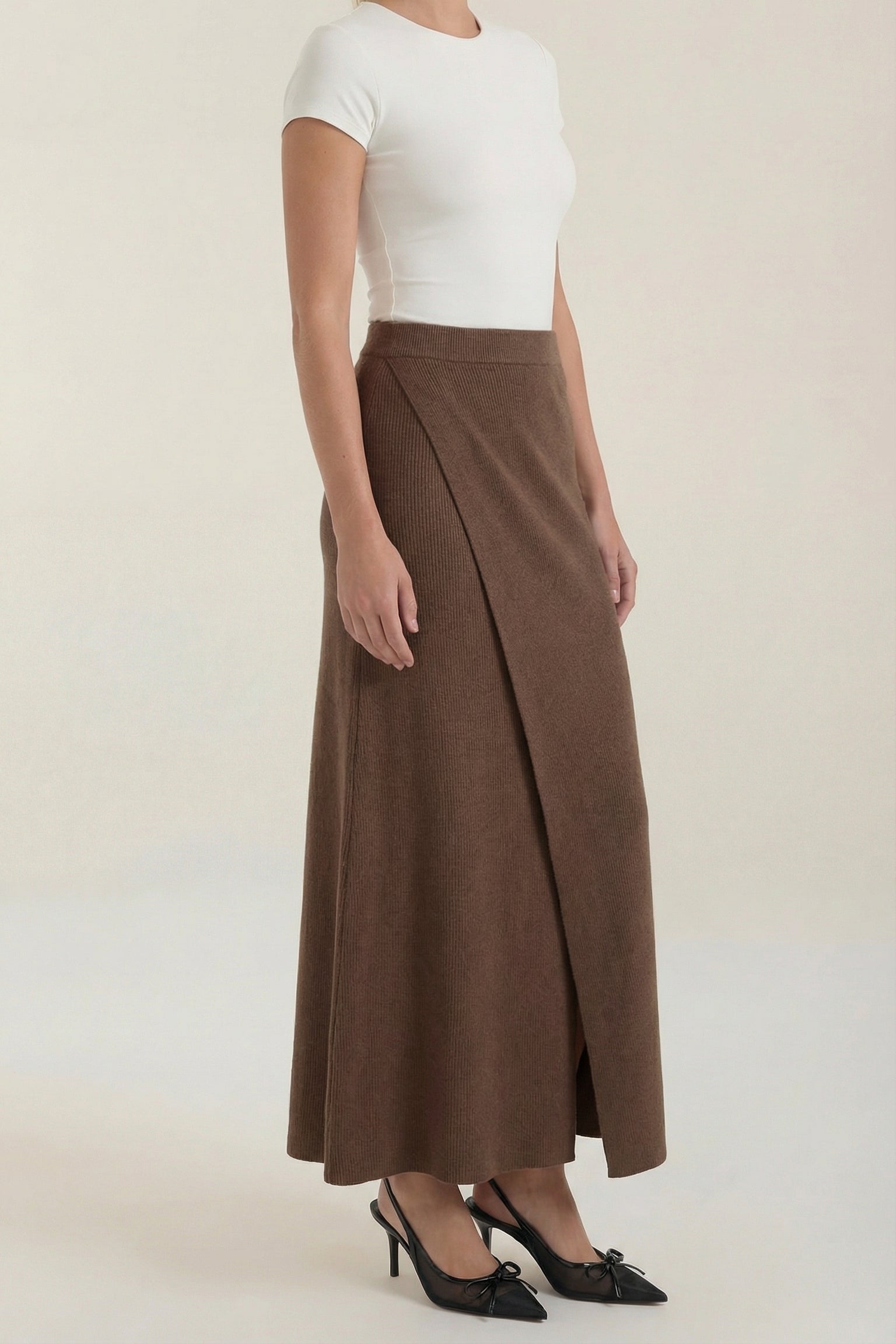 Damska spódnica o kopertowym kroju z rozcięciem i wysokim stanem-Skirt for women-Olave