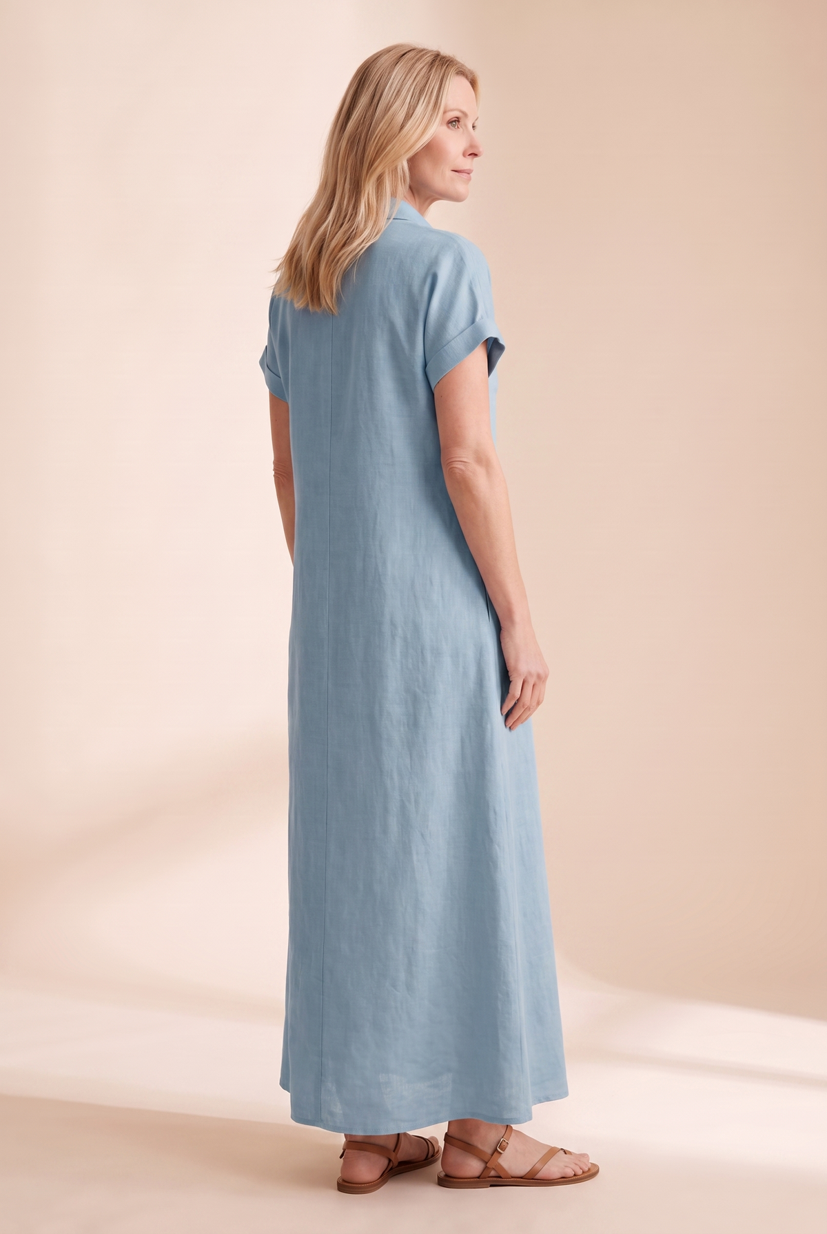 Damska sukienka koszulowa maxi z krótkim rękawem i zapięciem na guziki-Maxi Dress-Olave