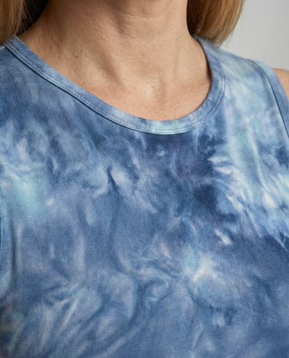 Damska sukienka maxi bez rękawów z wzorem tie-dye-Maxi Dress-Olave