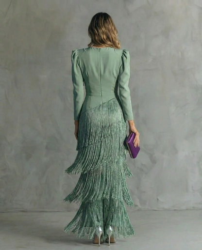 Damska sukienka maxi z dekoltem w serek i frędzlami-Maxi Dress-Olave