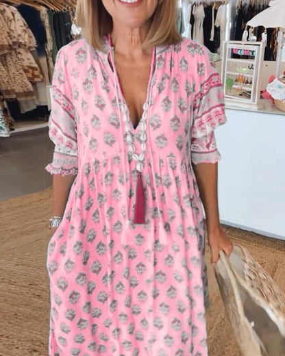 Damska sukienka midi w kwiaty z dekoltem w serek-Midi Dress-Olave