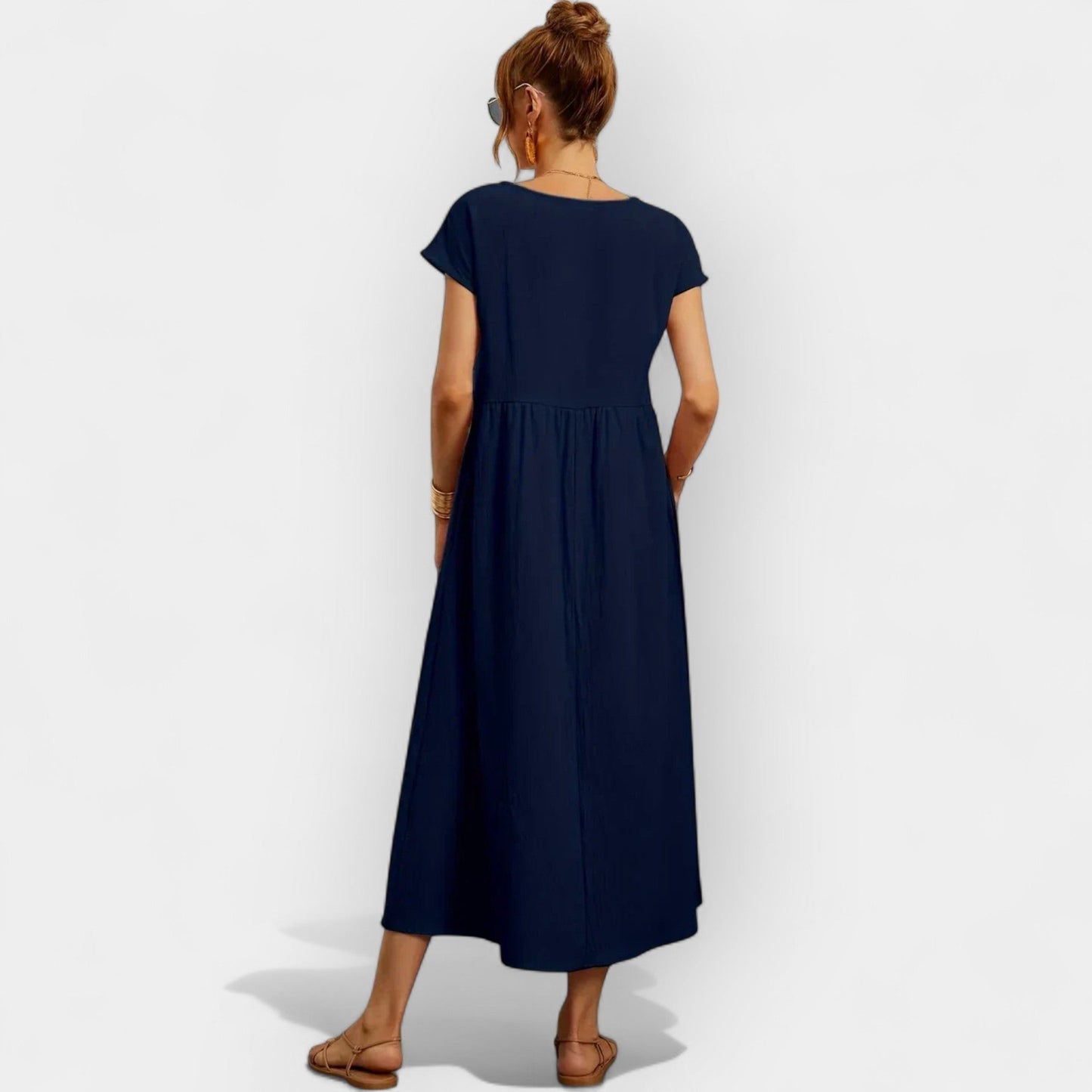 Damska sukienka midi z krótkim rękawem i kieszeniami bocznymi-Midi Dress-Olave