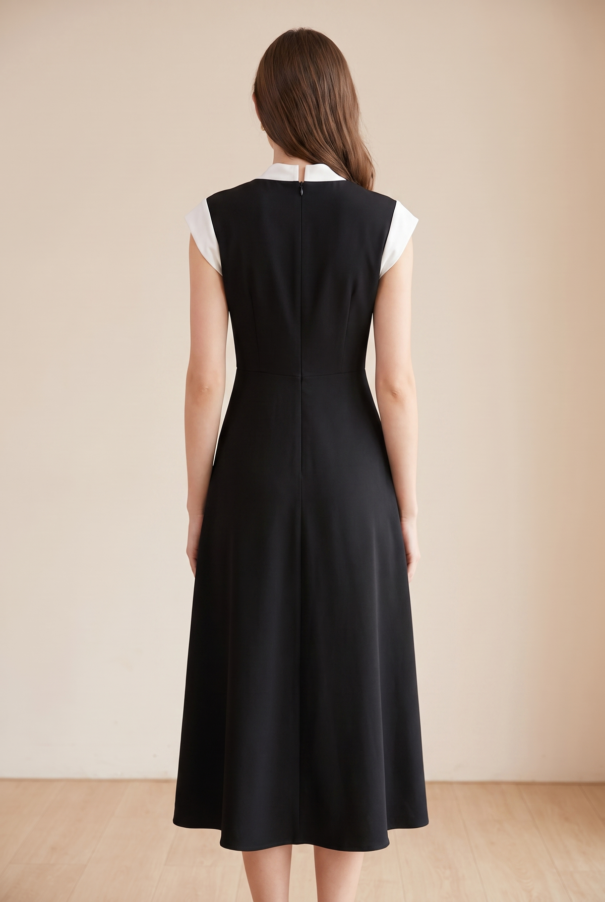 Damska sukienka midi z kwadratowym dekoltem i kontrastową kokardą-Midi Dress-Olave