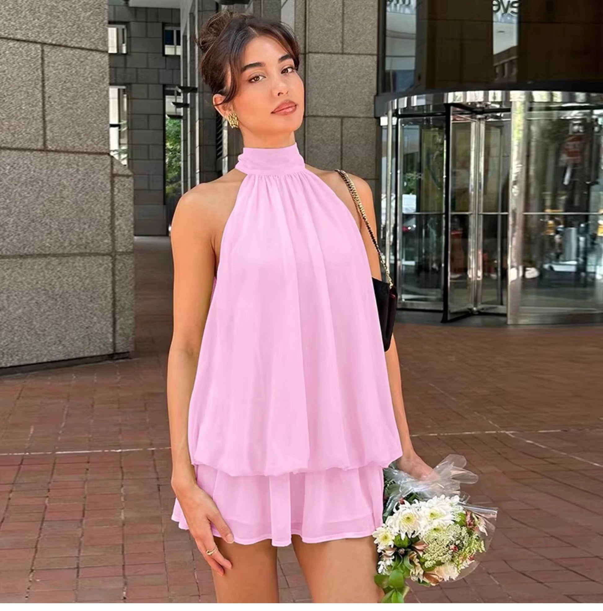 Damska sukienka mini bez rękawów z dekoltem typu halter-Mini Dress-Olave