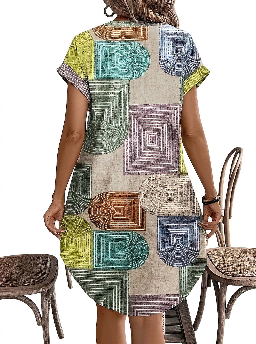 Damska sukienka z dekoltem w serek, zapinana na guziki, w geometryczny wzór-Mini Dress-Olave