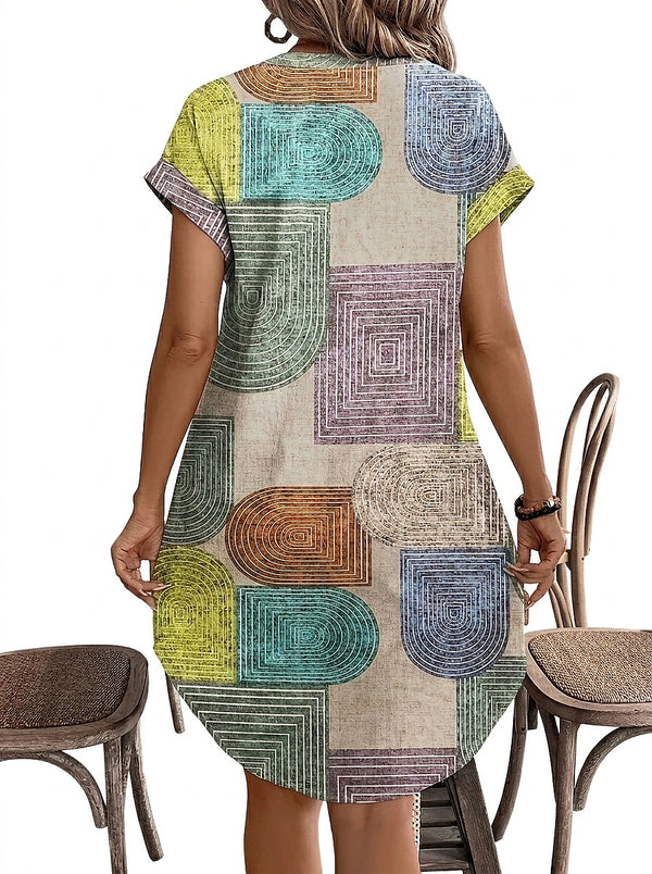 Damska sukienka z dekoltem w serek, zapinana na guziki, w geometryczny wzór-Mini Dress-Olave
