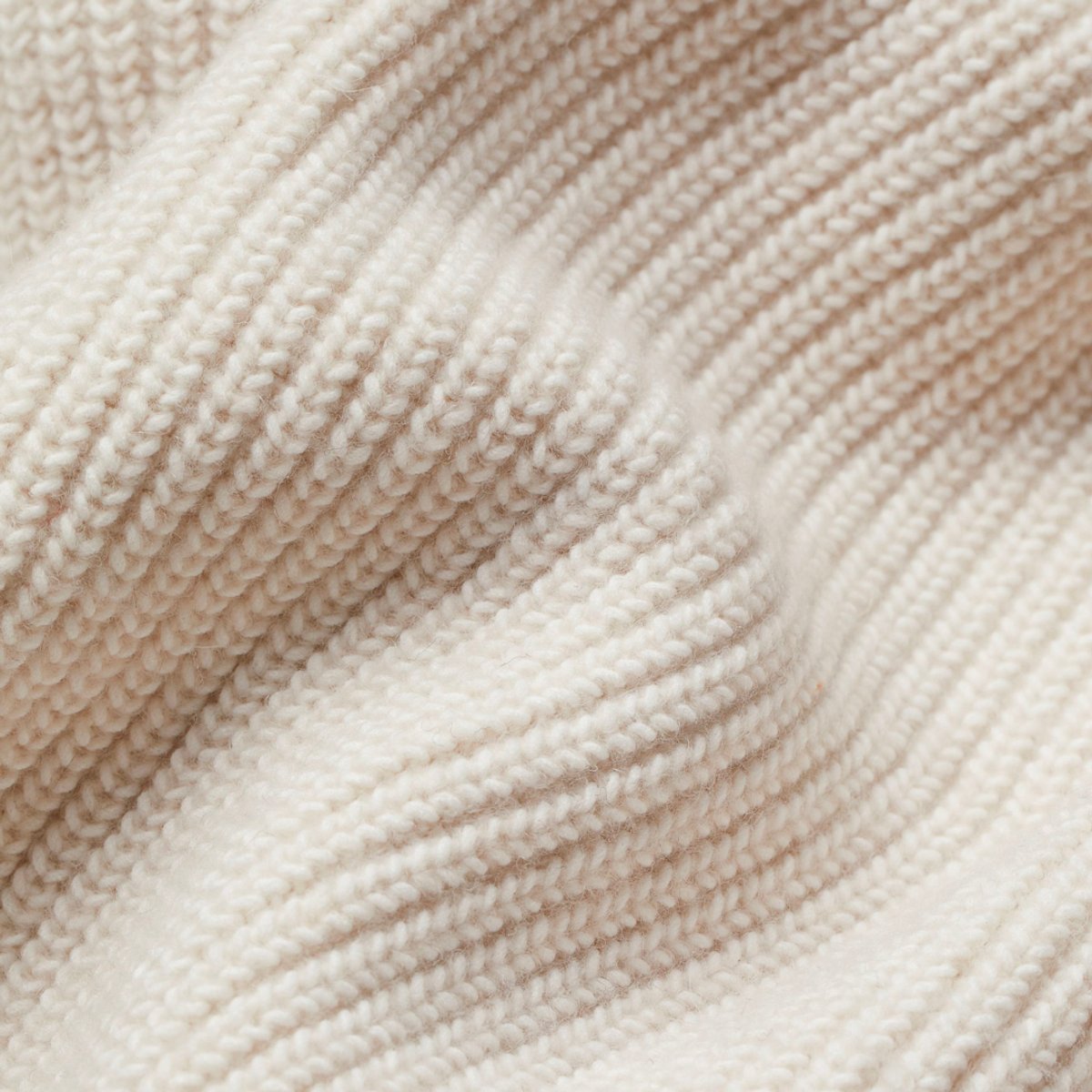 Damski kardigan z prążkowanej dzianiny z otwartym przodem i naszywanymi kieszeniami-Cardigan for women-Olave