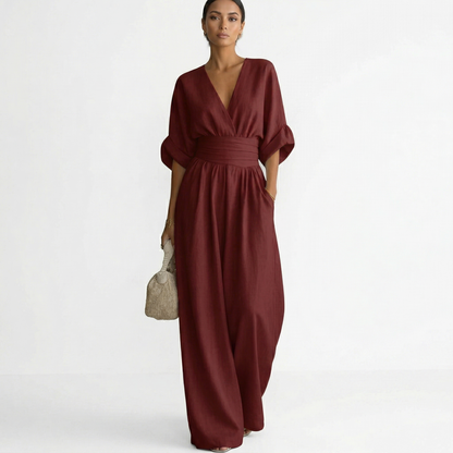 Damski kombinezon z dekoltem w serek i szerokimi nogawkami oraz paskiem w talii-Jumpsuits for women-Olave
