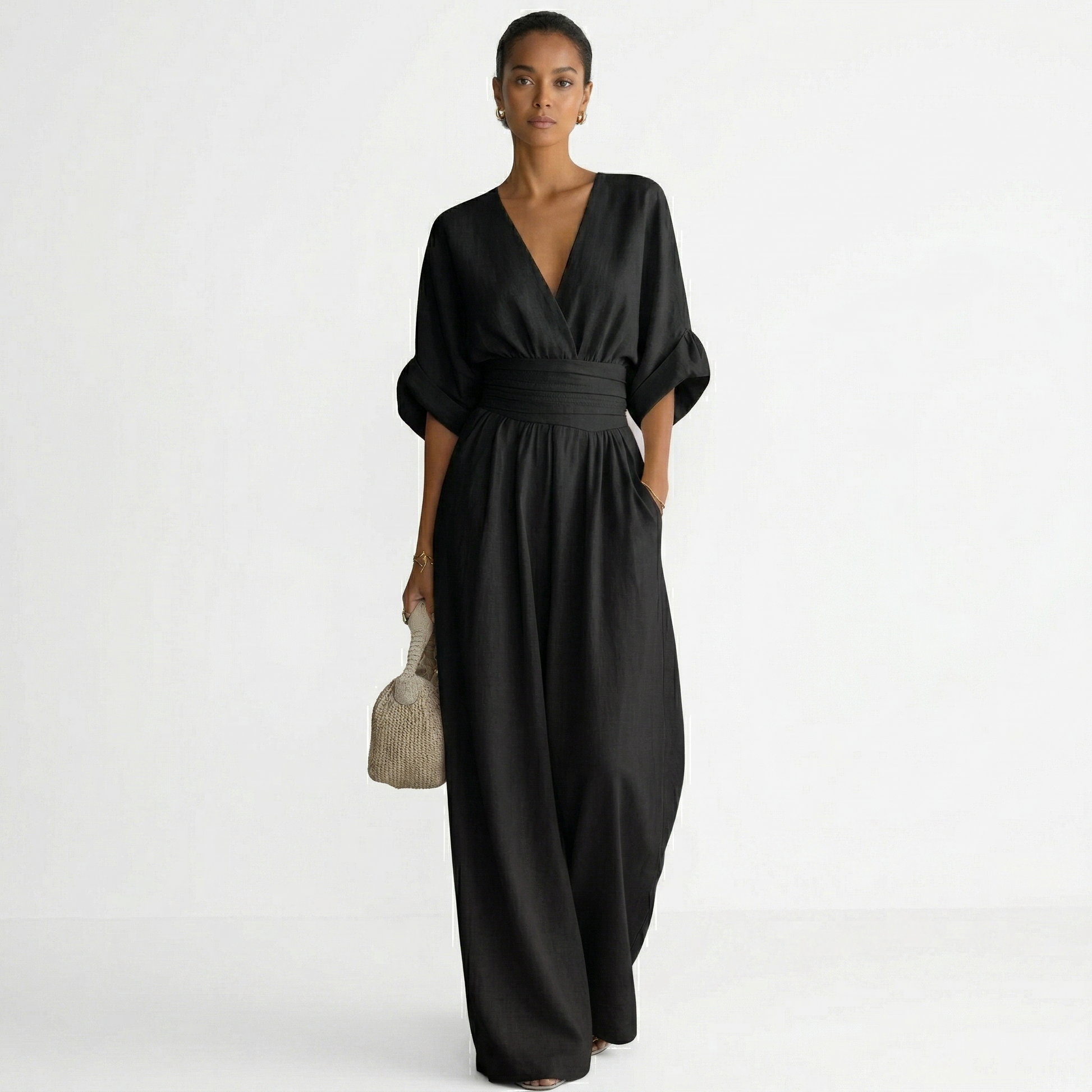 Damski kombinezon z dekoltem w serek i szerokimi nogawkami oraz paskiem w talii-Jumpsuits for women-Olave