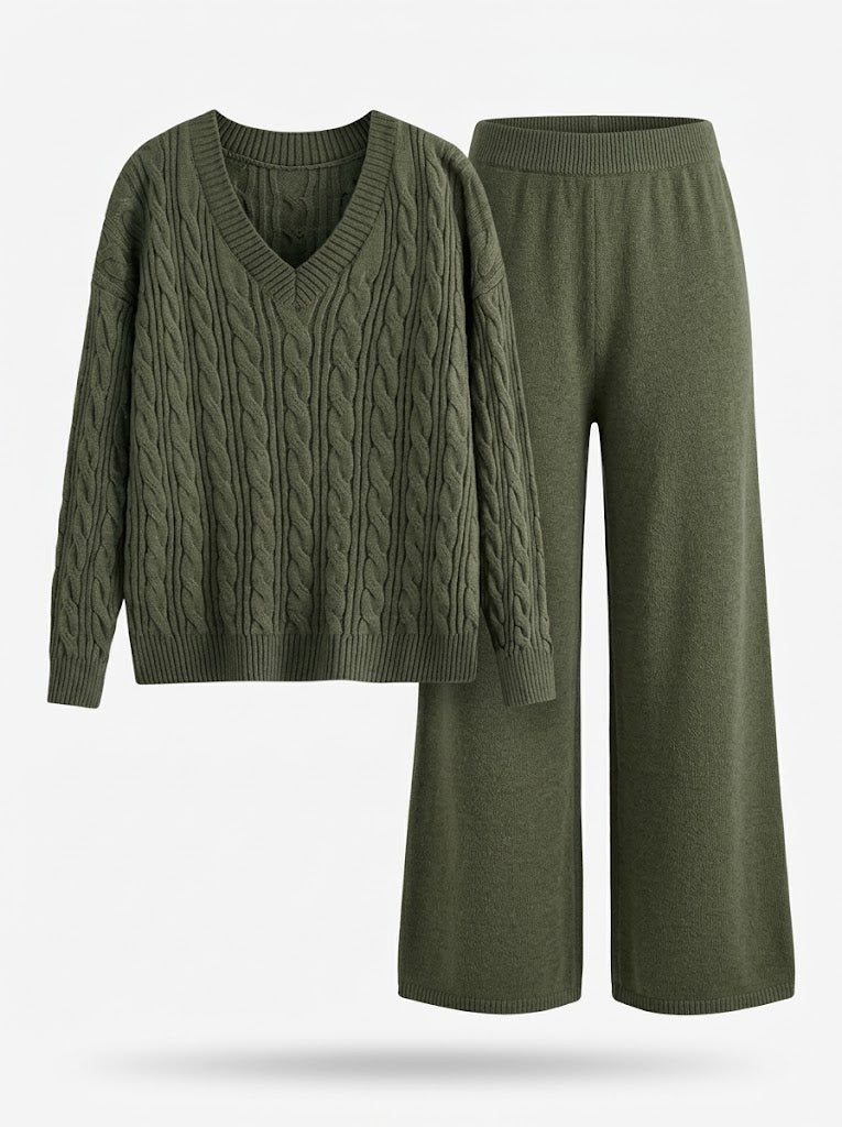 Damski komplet: sweter z dekoltem w serek o splocie warkoczowym i spodnie z szerokimi nogawkami-Sets for women-Olave