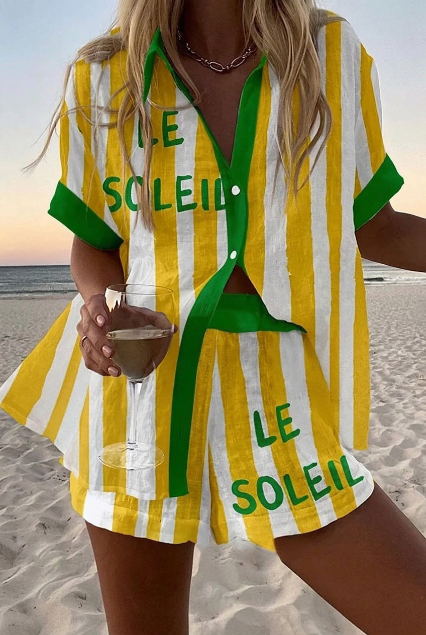 Damski komplet: wzorzysta koszula z krótkim rękawem i szorty-Sets for women-Olave