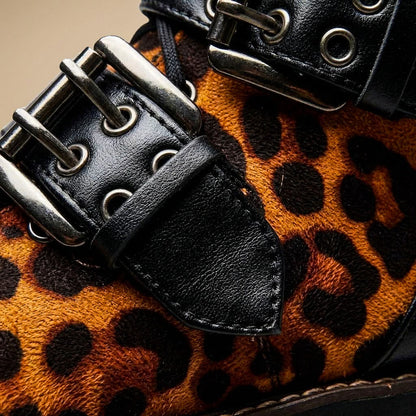 Damskie botki za kostkę w panterkę z klamrami-Footwear for women-Olave