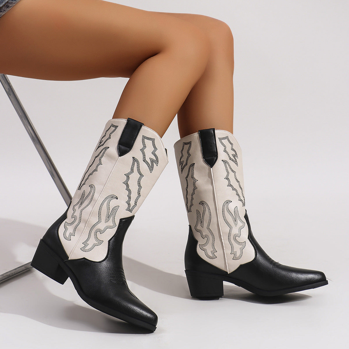 Damskie dwukolorowe kowbojki w stylu western-Footwear for women-Olave