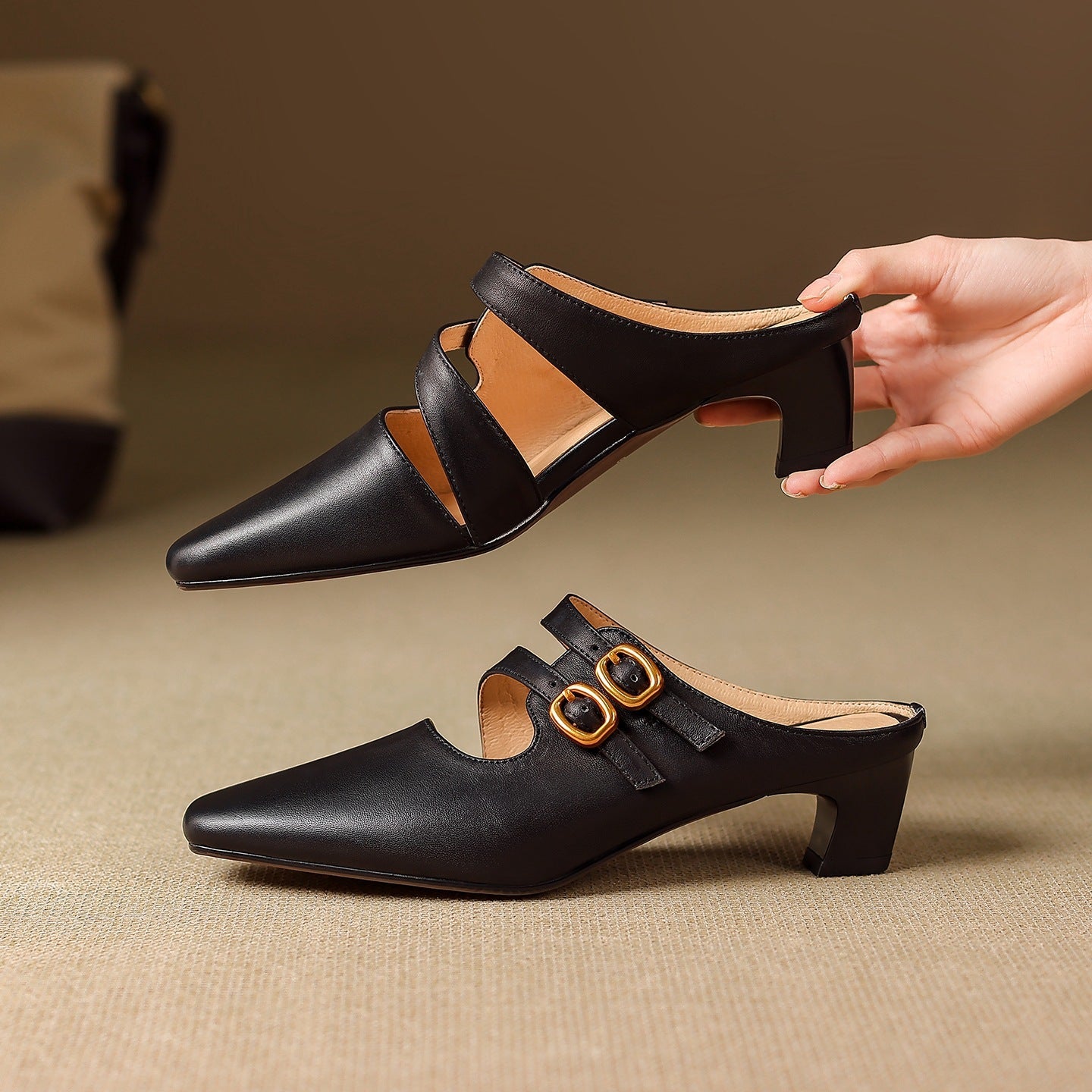 Damskie klapki z kwadratowym noskiem i dwoma paskami-Footwear for women-Olave