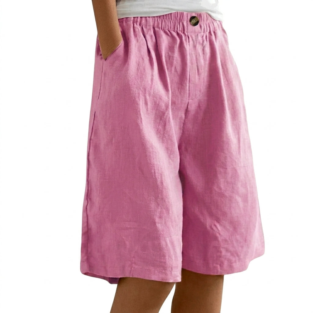 Damskie krótkie spodenki z szerokimi nogawkami i elastycznym pasem oraz guzikiem-Shorts for women-Olave