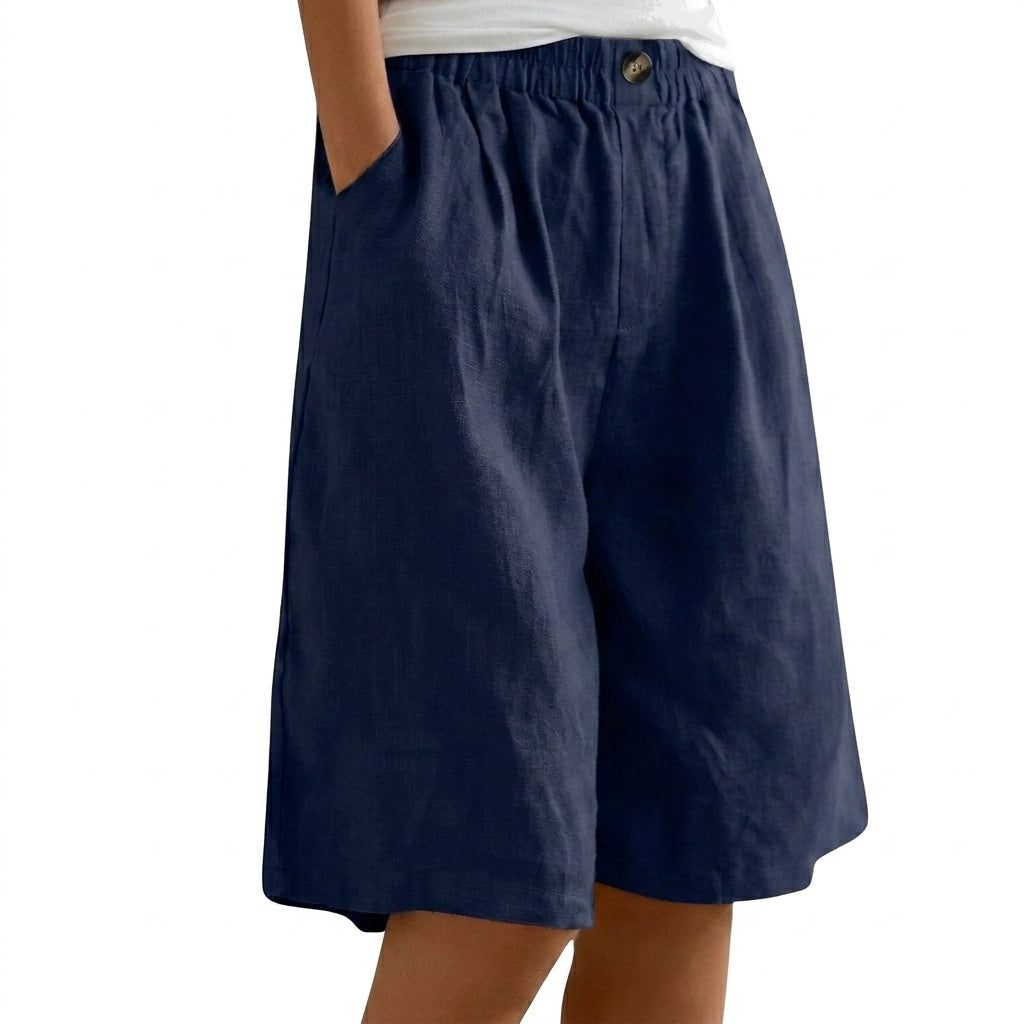 Damskie krótkie spodenki z szerokimi nogawkami i elastycznym pasem oraz guzikiem-Shorts for women-Olave