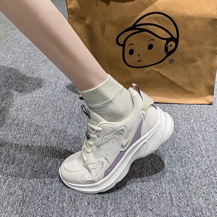 Damskie masywne sneakersy sznurowane z panelami z siateczki-Footwear for women-Olave