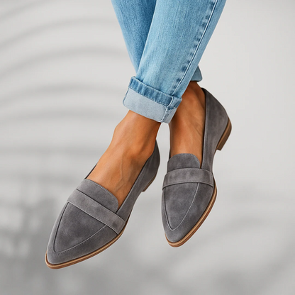Damskie mokasyny ze szpiczastym noskiem i paskiem-Footwear for women-Olave