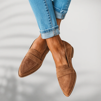 Damskie mokasyny ze szpiczastym noskiem i paskiem-Footwear for women-Olave