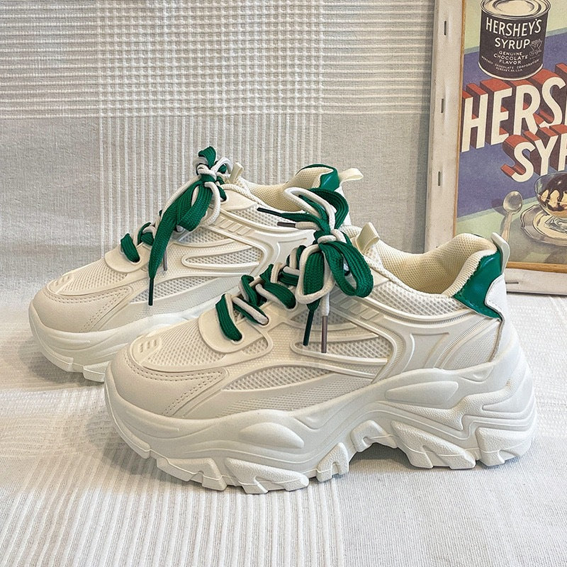 Damskie sneakersy na masywnej platformie z panelami z siateczki-Footwear for women-Olave