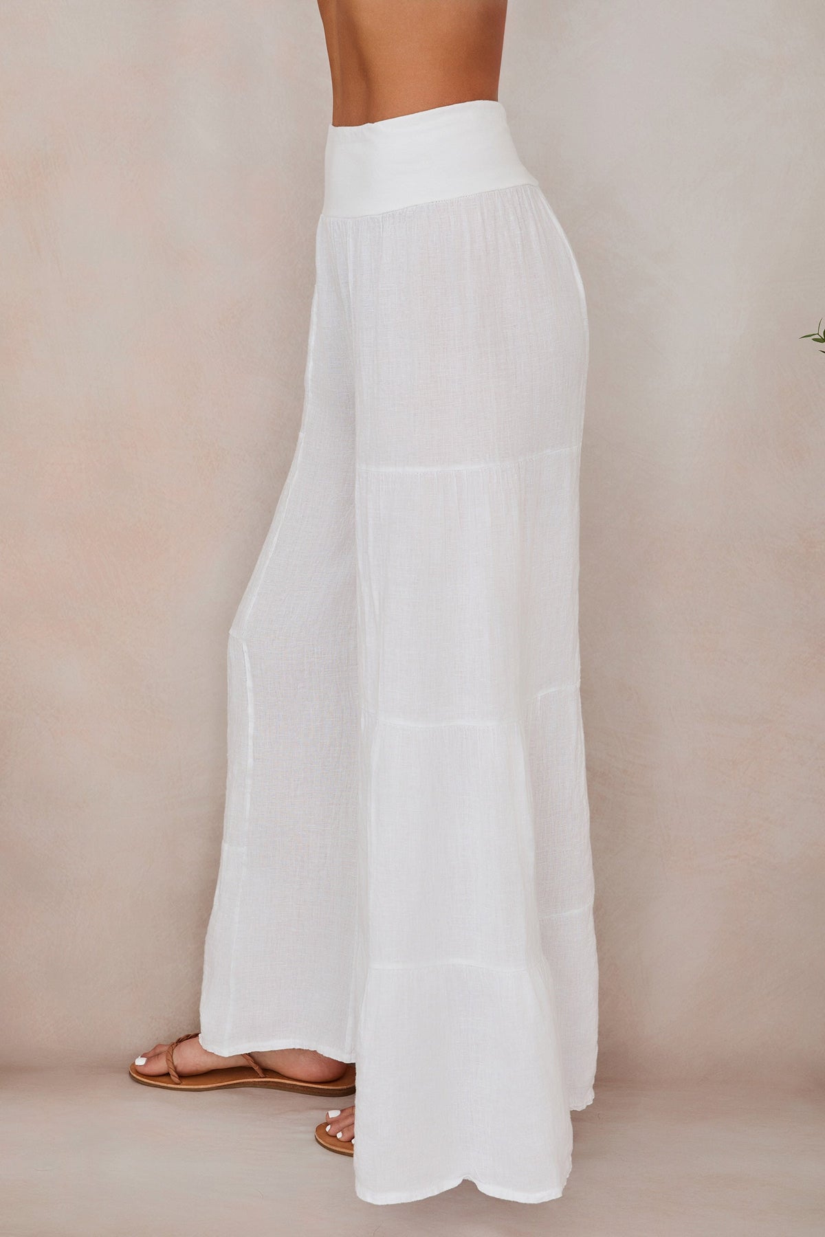 Damskie spodnie palazzo z szerokimi nogawkami i falbanami-Pants for Women-Olave
