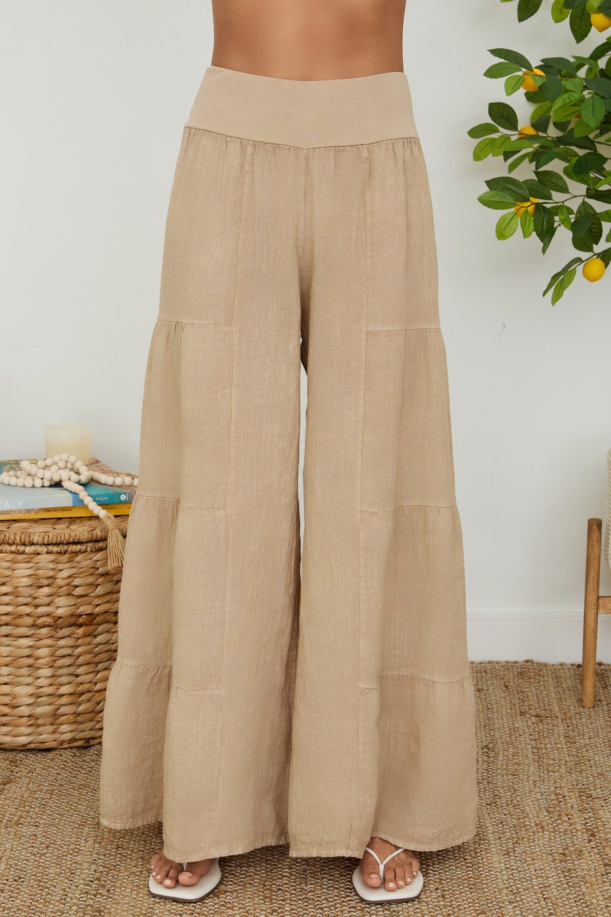 Damskie spodnie palazzo z szerokimi nogawkami i falbanami-Pants for Women-Olave