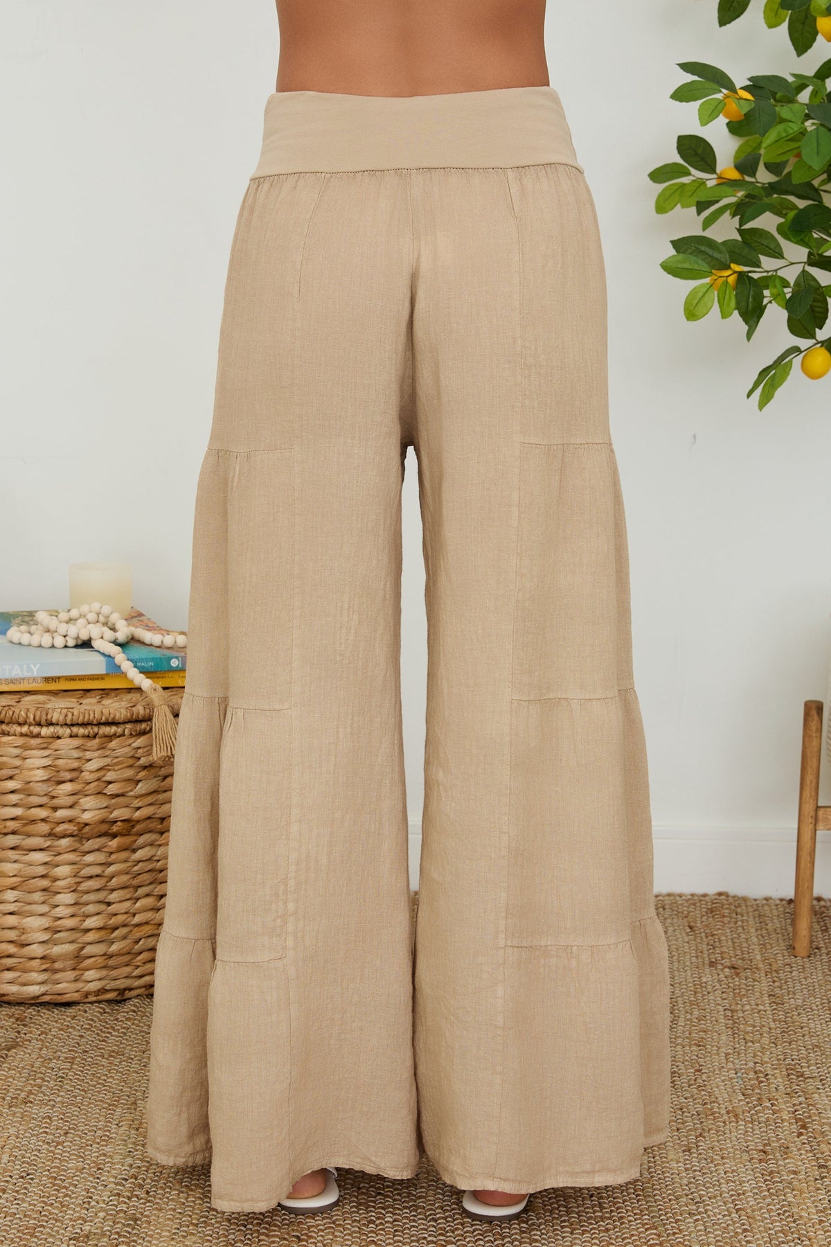 Damskie spodnie palazzo z szerokimi nogawkami i falbanami-Pants for Women-Olave