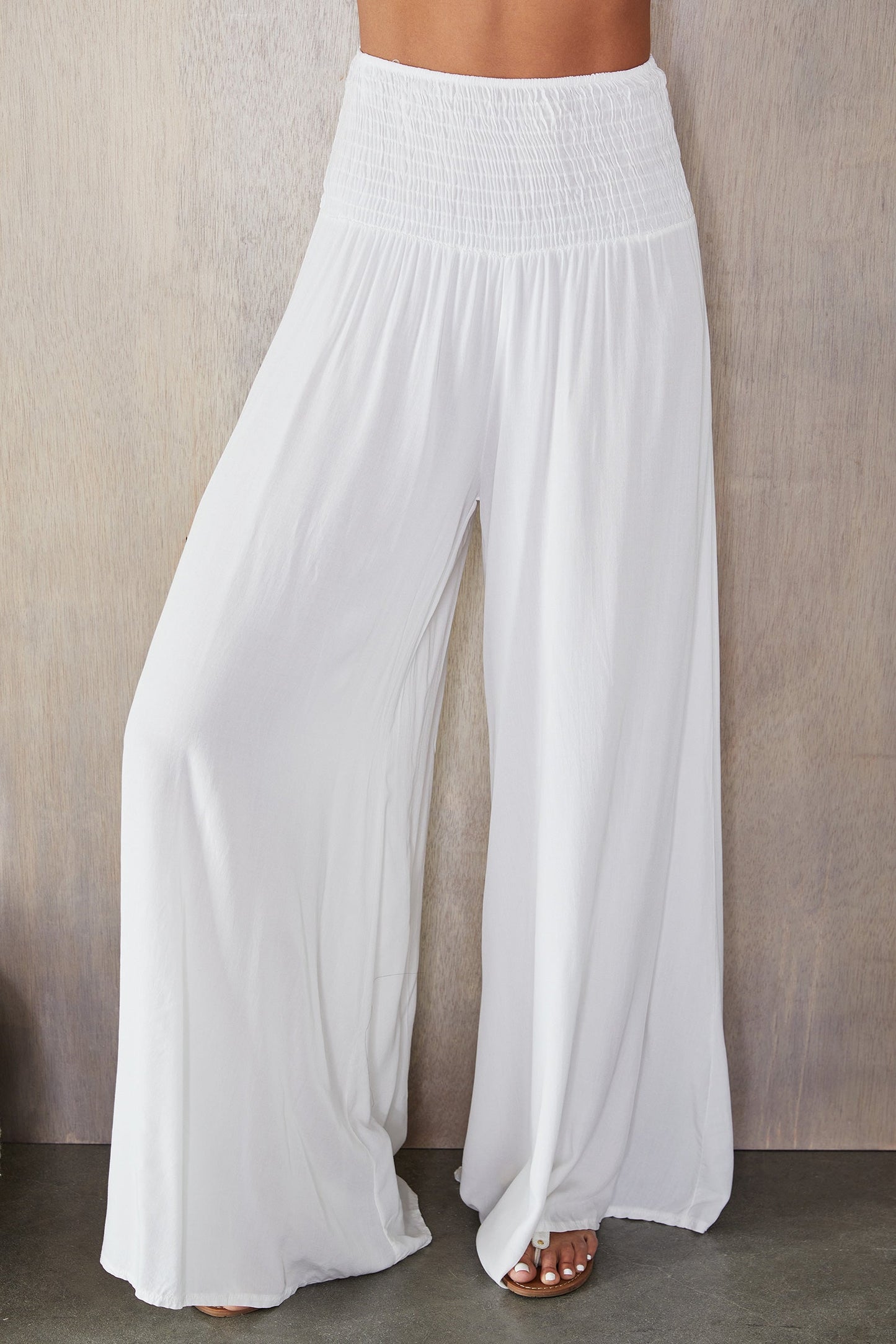 Damskie spodnie z szerokimi nogawkami i marszczonym pasem-Pants for woman-Olave