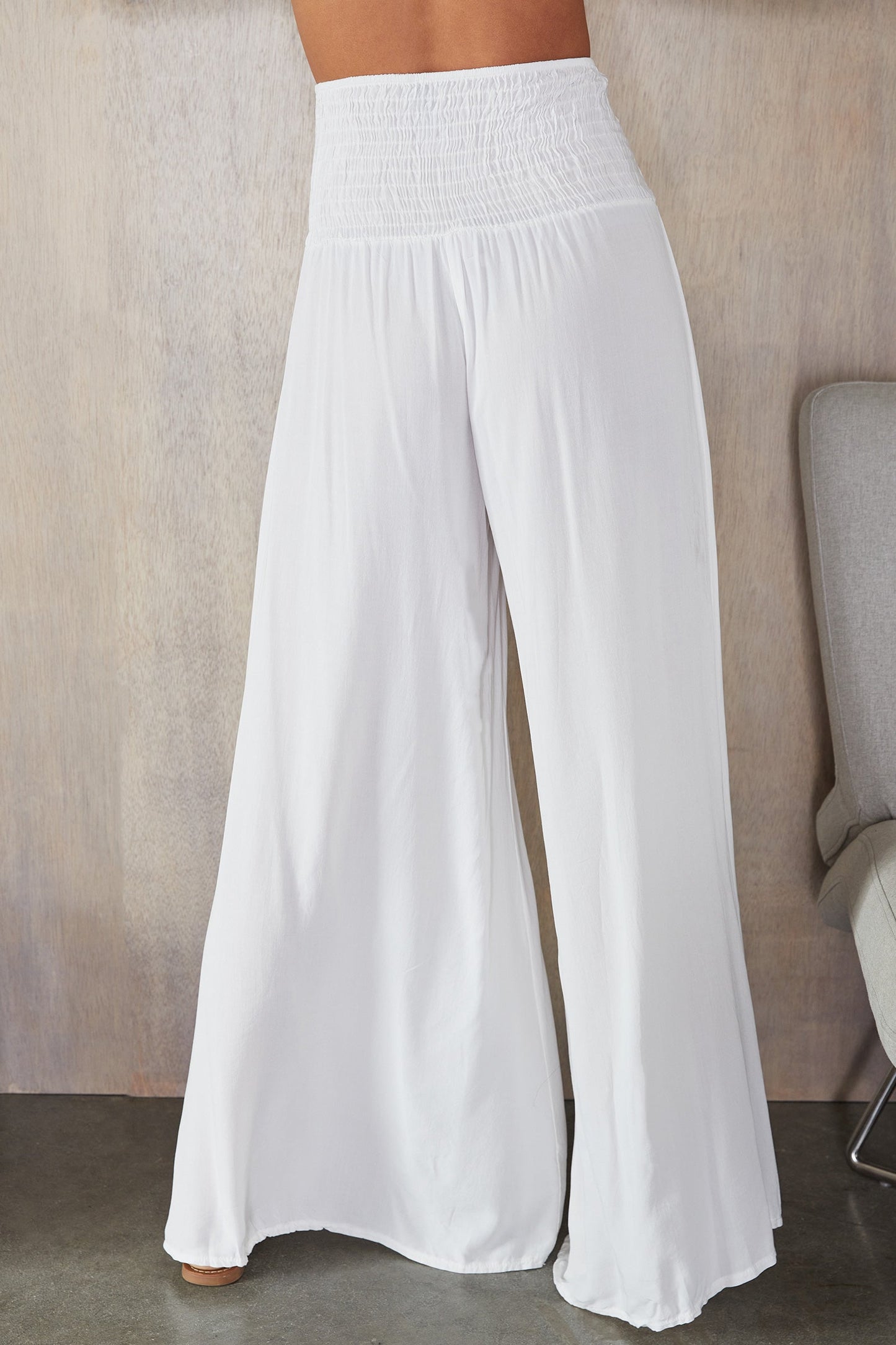 Damskie spodnie z szerokimi nogawkami i marszczonym pasem-Pants for woman-Olave