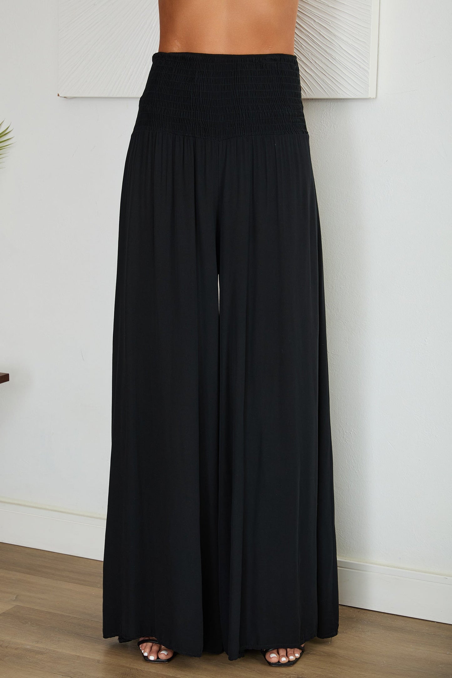 Damskie spodnie z szerokimi nogawkami i marszczonym pasem-Pants for woman-Olave
