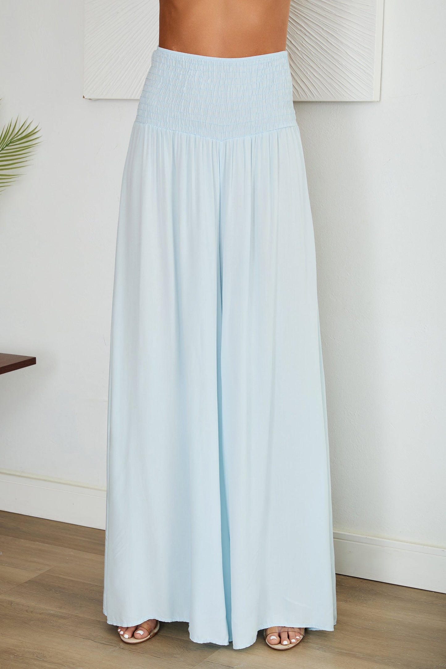Damskie spodnie z szerokimi nogawkami i marszczonym pasem-Pants for woman-Olave