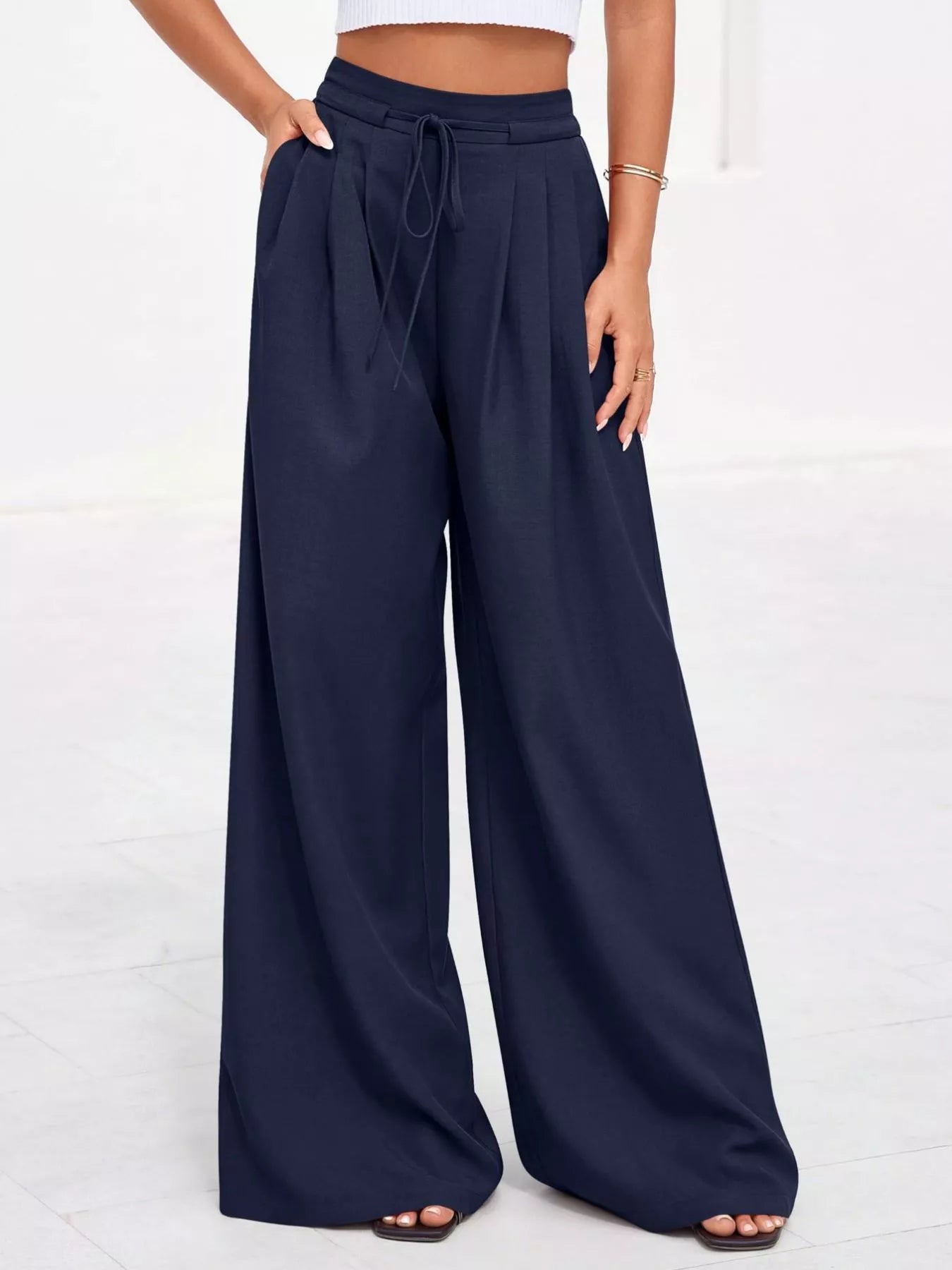 Damskie spodnie z wysokim stanem, szerokimi nogawkami i plisami-Pants for Women-Olave