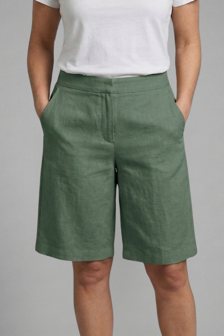 Damskie szorty do kolan z wysokim stanem i skośnymi kieszeniami-Shorts for women-Olave