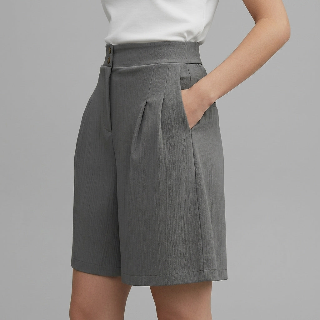 Damskie szorty z wysokim stanem szerokimi nogawkami plisami oraz dwoma guzikami-Shorts for women-Olave