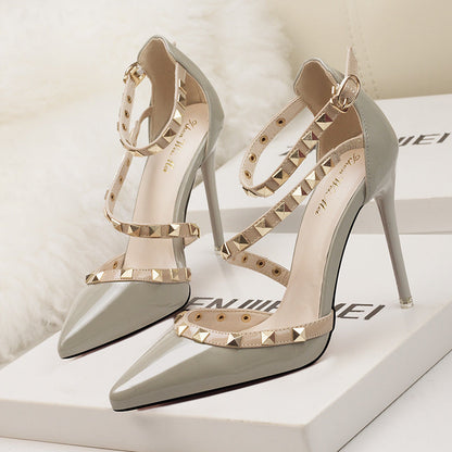 Damskie szpilki z ostrym noskiem i ćwiekami-Footwear for women-Olave