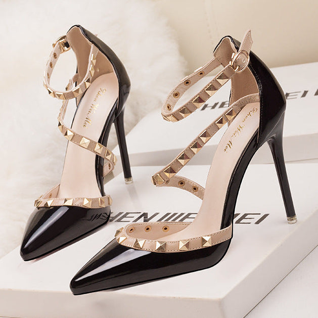 Damskie szpilki z ostrym noskiem i ćwiekami-Footwear for women-Olave
