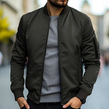 Męska kurtka bomberka z kieszenią na suwak na rękawie-Jackets for men-Olave