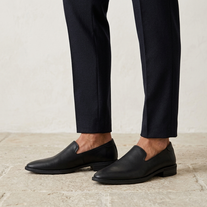 Męskie mokasyny wsuwane o fakturowanym wykończeniu-Footwear for men-Olave