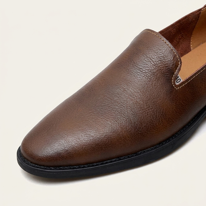 Męskie mokasyny wsuwane o fakturowanym wykończeniu-Footwear for men-Olave