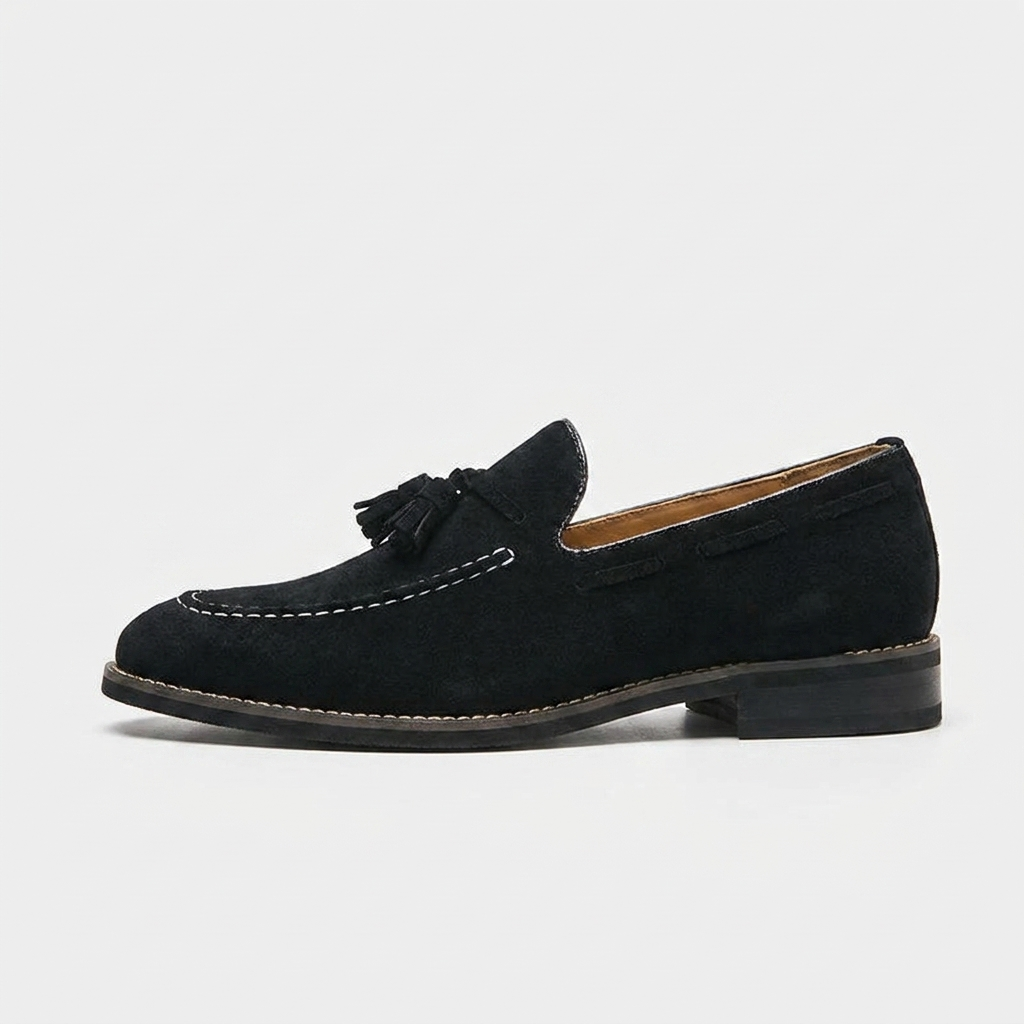 Męskie mokasyny z zamszu z chwostami i kontrastowymi przeszyciami-Footwear for men-Olave