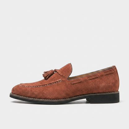 Męskie mokasyny z zamszu z chwostami i kontrastowymi przeszyciami-Footwear for men-Olave