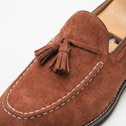 Męskie mokasyny z zamszu z chwostami i kontrastowymi przeszyciami-Footwear for men-Olave