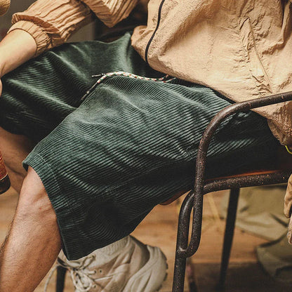Męskie szorty sztruksowe ze sznurkiem-Shorts for men-Olave