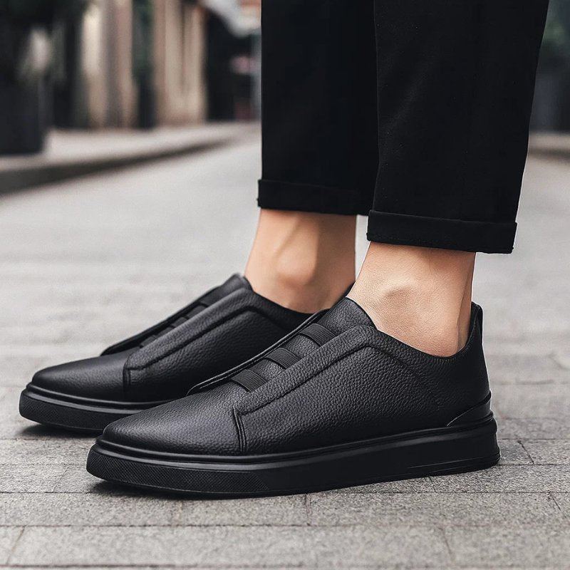 Męskie wsuwane sneakersy z kontrastowym paskiem-Footwear for men-Olave