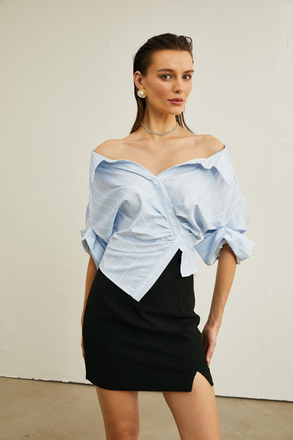 Damska bluzka w paski z odkrytymi ramionami i łańcuszkami-Blouses for women-Olave