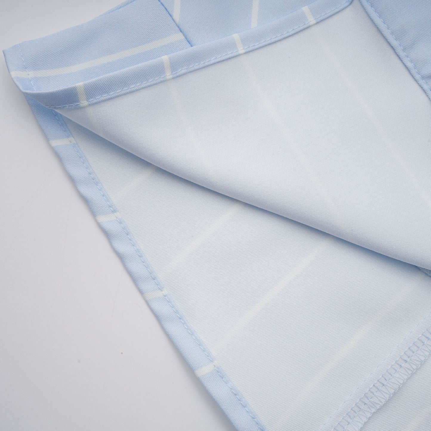 Damska bluzka w paski z odkrytymi ramionami i łańcuszkami-Blouses for women-Olave