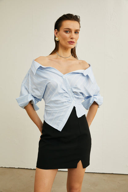 Damska bluzka w paski z odkrytymi ramionami i łańcuszkami-Blouses for women-Olave