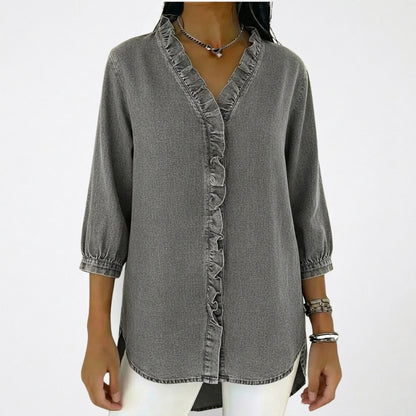 Damska bluzka z dekoltem w serek, falbanami i rękawami 3/4-Blouses for Women-Olave